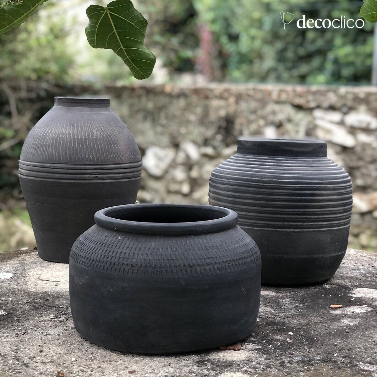 Maceta de terracota carbón Petra hecha a mano