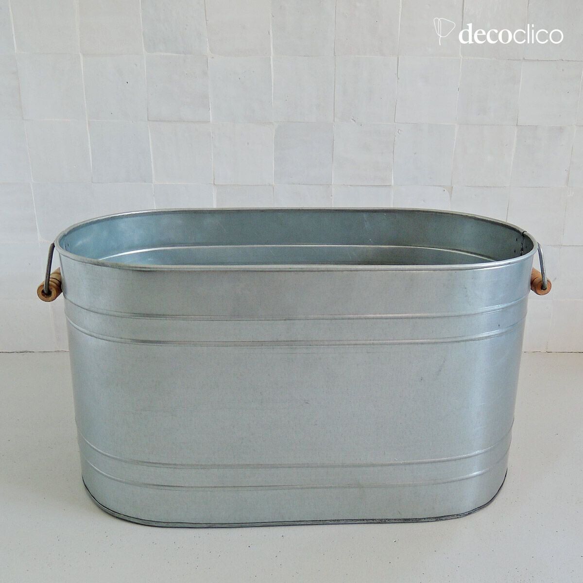 Macetero ovalado de metal con acabado de zinc galvanizado para colocar