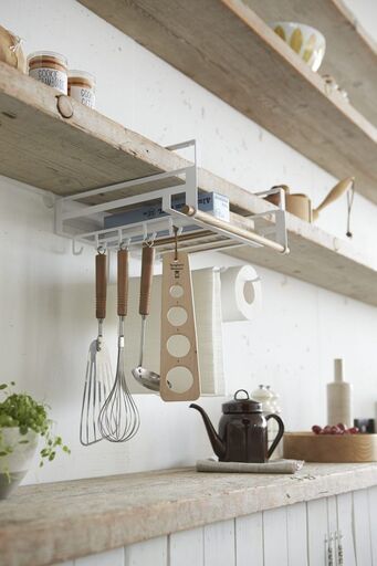 Rangement cuisine en acier blanc et frêne naturel | Decoclico