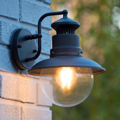 Applique extérieure murale en métal noir | Decoclico