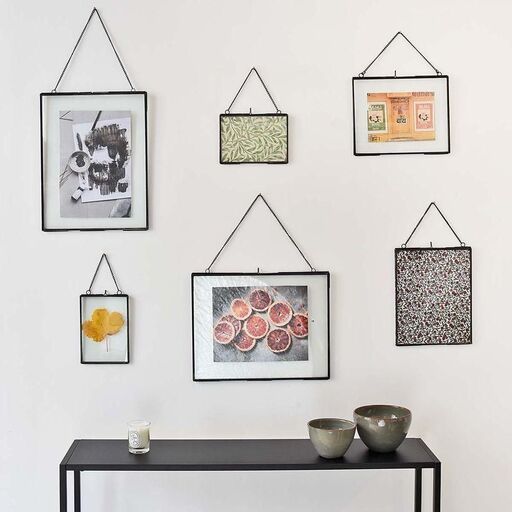 Cadre photo en verre et métal patine veillie noire antique avec chaîne Mira | Decoclico