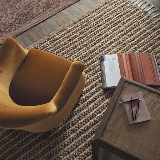 Fauteuil en velours et pin safran Claude | Decoclico