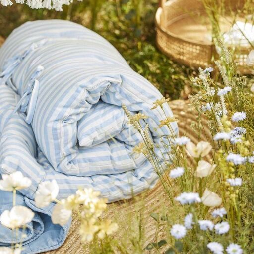 Bedruckte Matratze aus blau-weiß gestreifter Baumwolle 50 x 100 cm IB Laursen | Decoclico