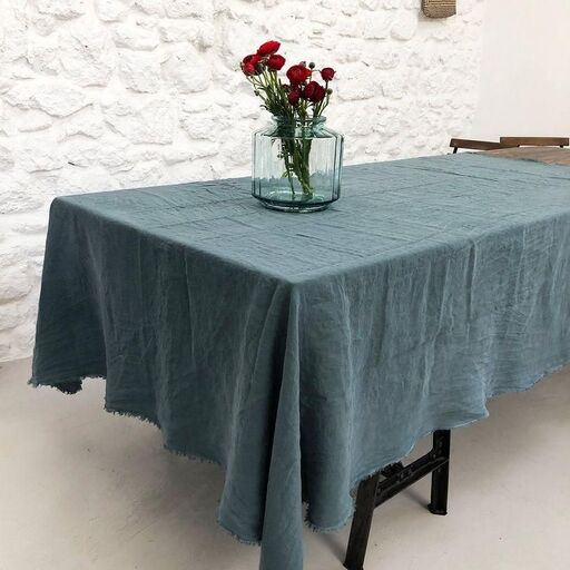Tovaglia in canapa lavata con frange verde minerale | Decoclico