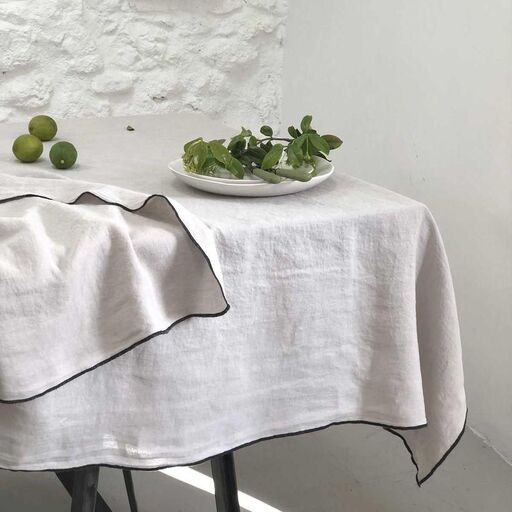 Nappe ou rideau en lin lavé sable surjet charbon | Decoclico