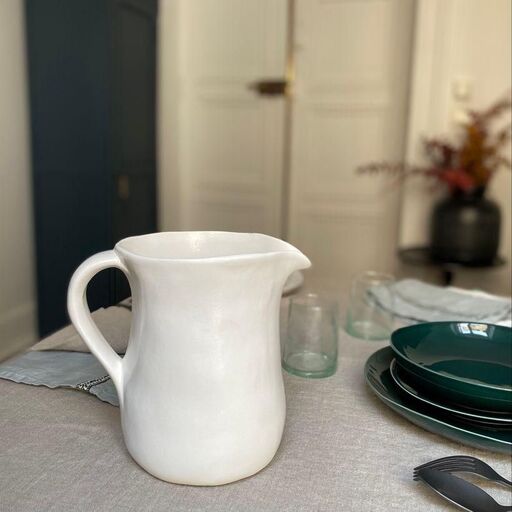Pichet en céramique blanc avec bec verseur | Decoclico