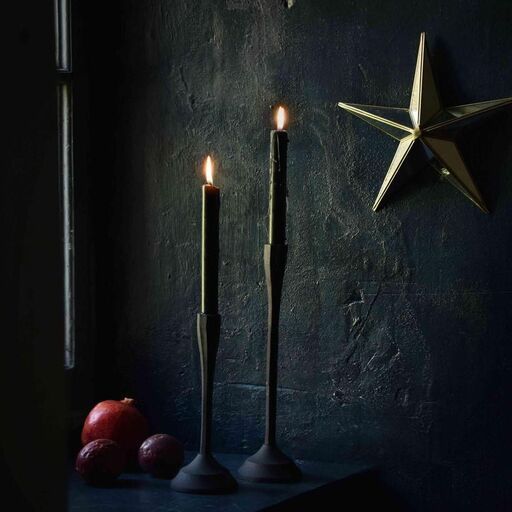 Set de 2 bougeoirs en métal noir H23 cm et H32,5 cm – Tosca | Decoclico