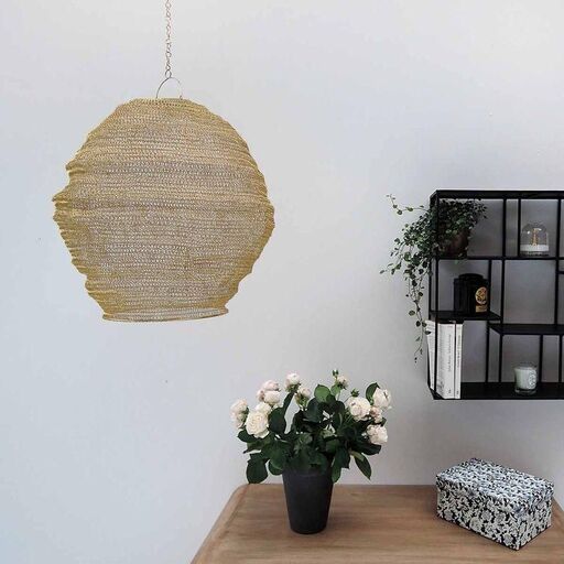 Suspension en fil métallique doré (non éléctrifiée) | Decoclico
