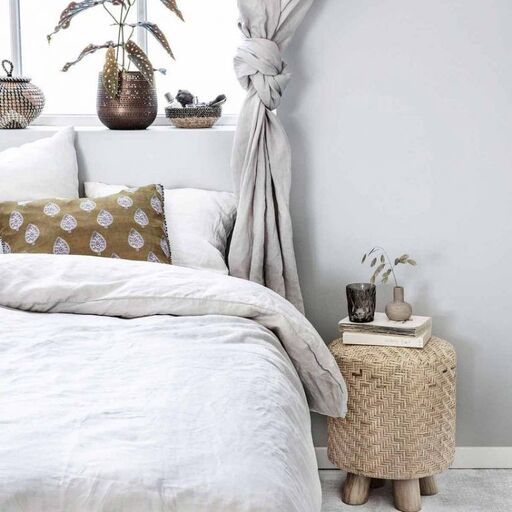 Sgabello in legno e rattan | Decoclico