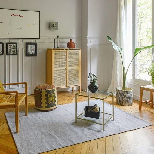 Tapis d´extérieur en fibres recyclées tissé main gris perle 140 x 200 cm Niels | Decoclico