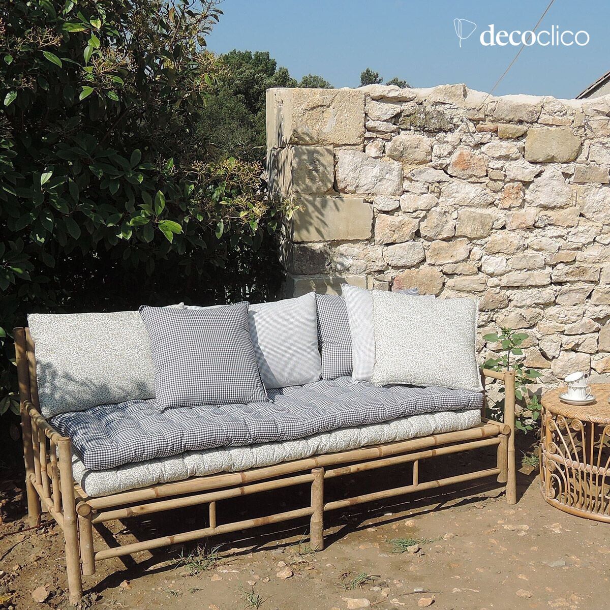 Matelas de sol en coton imprimé motif blanc et fleuri 60 x 170 cm Romy