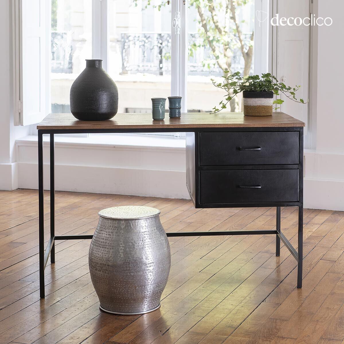 Matt black metal desk and mango wood top with 2 drawers Brooke