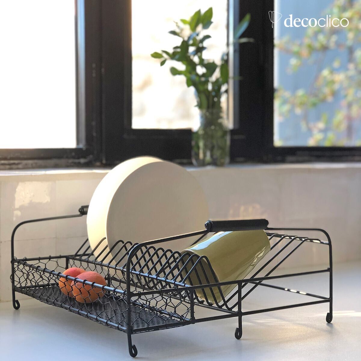 Matt black metal dish rack with wooden handles