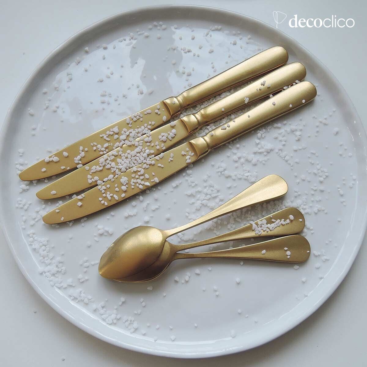 Ménagère 16 couverts en inox doré brossé