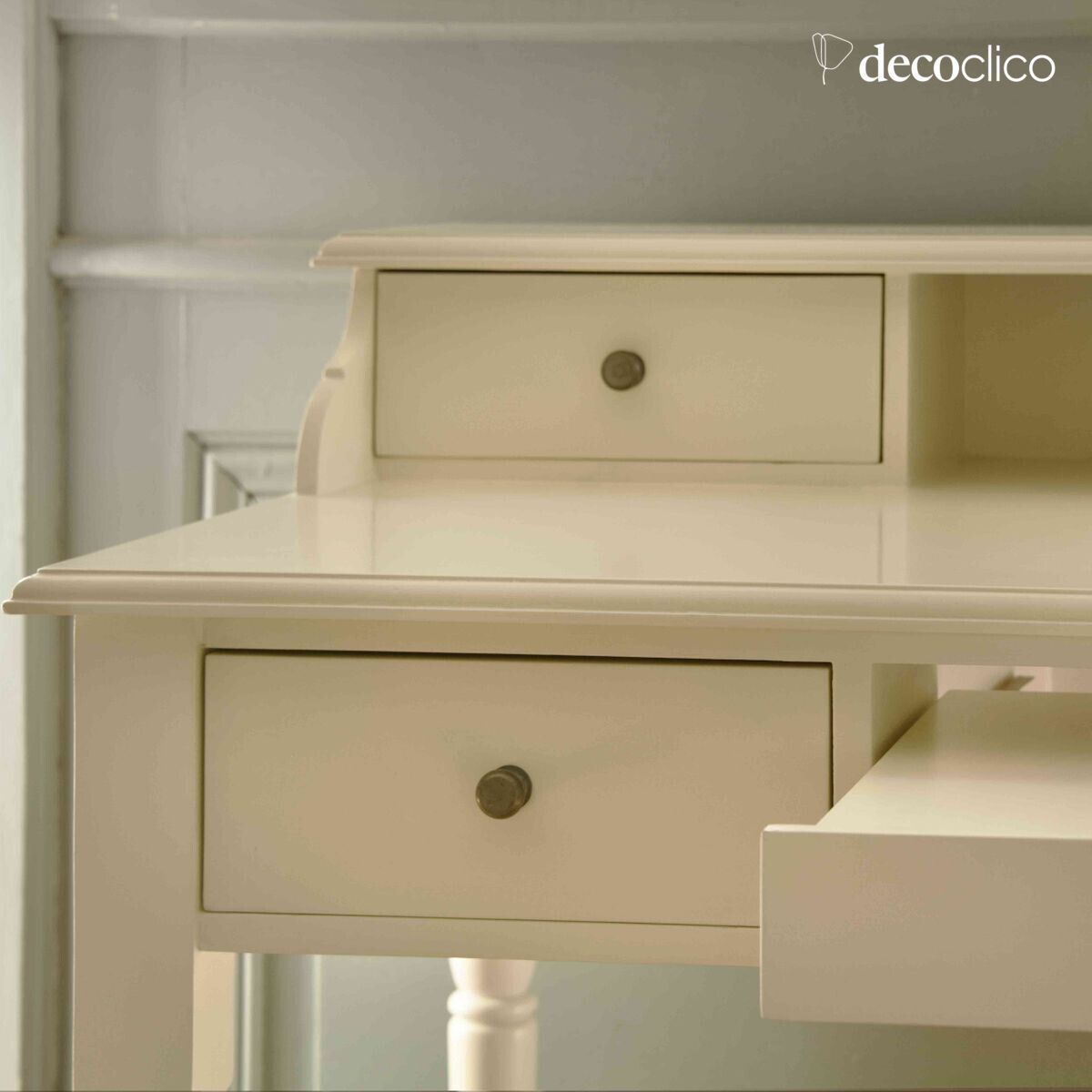 Mesa de oficina de mango pintada de blanco crema Mareuil