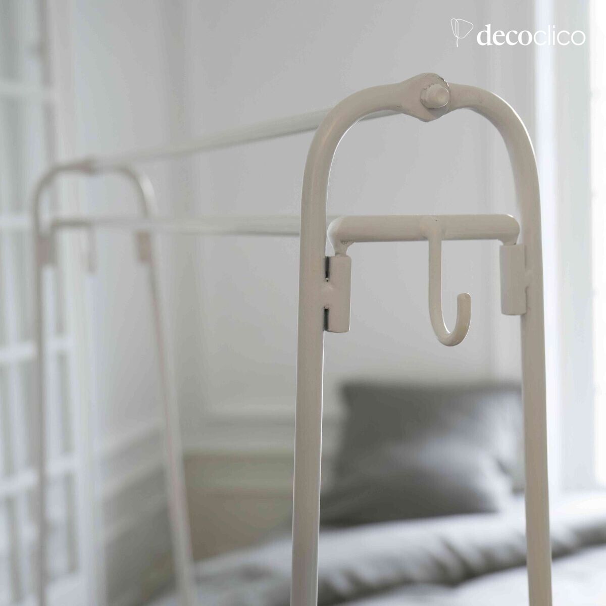 Metal rack with matt white finish and double shelf Douglas