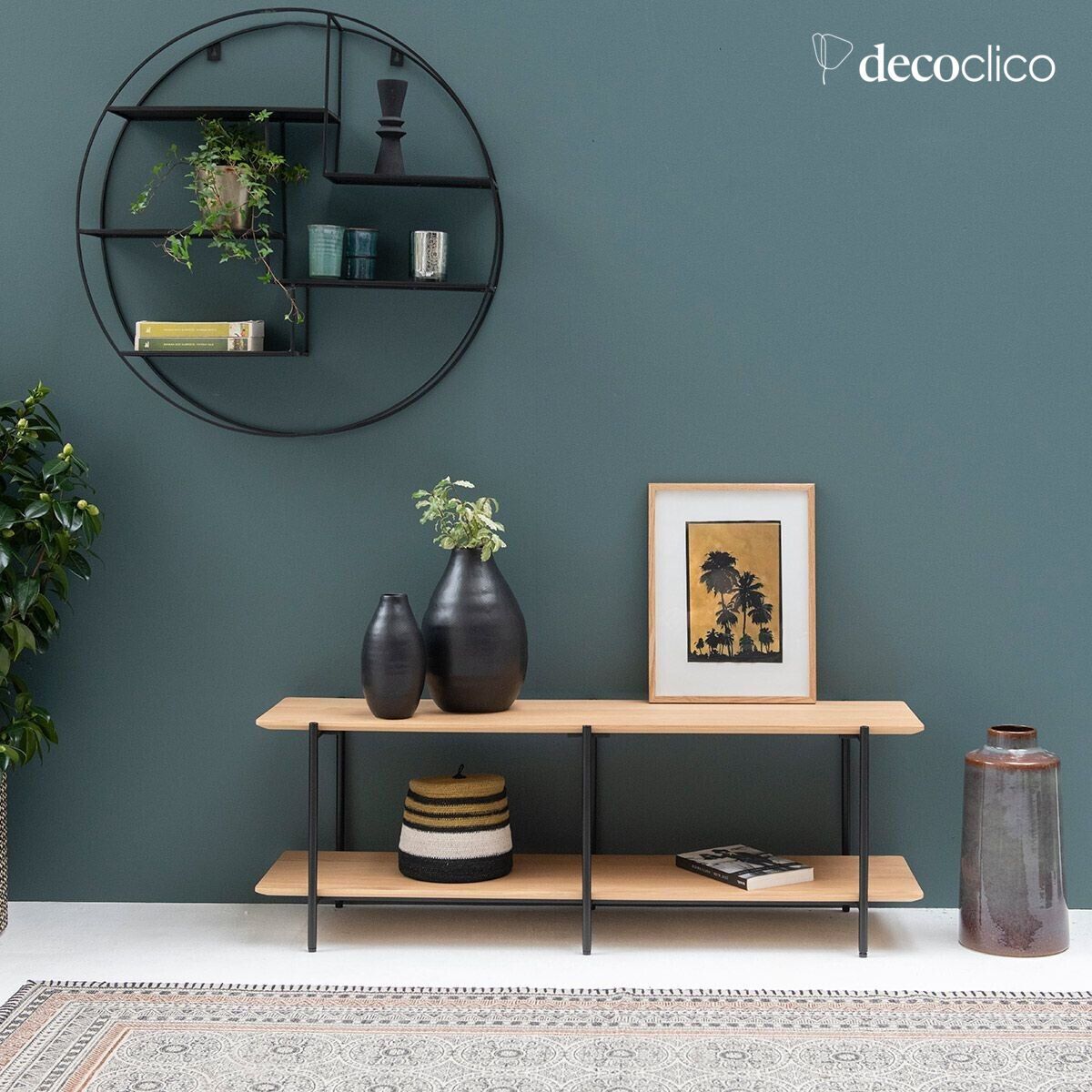 Mueble de TV en chapa de roble y patas de metal negro mate Upper Arne Lykke