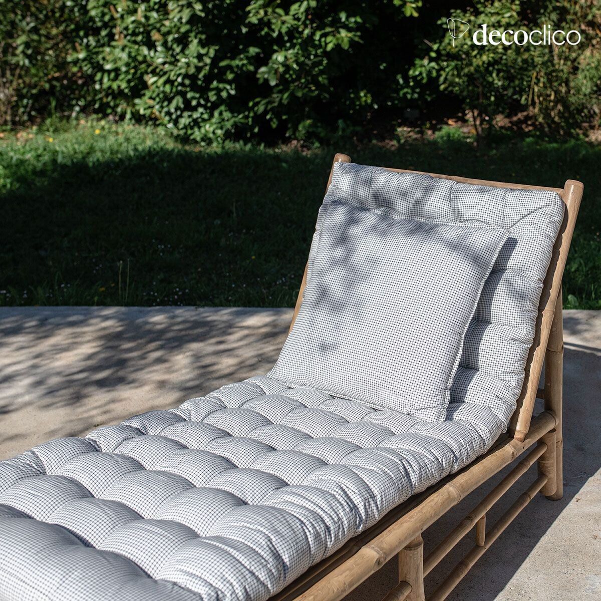 Natural bamboo deckchair Taman