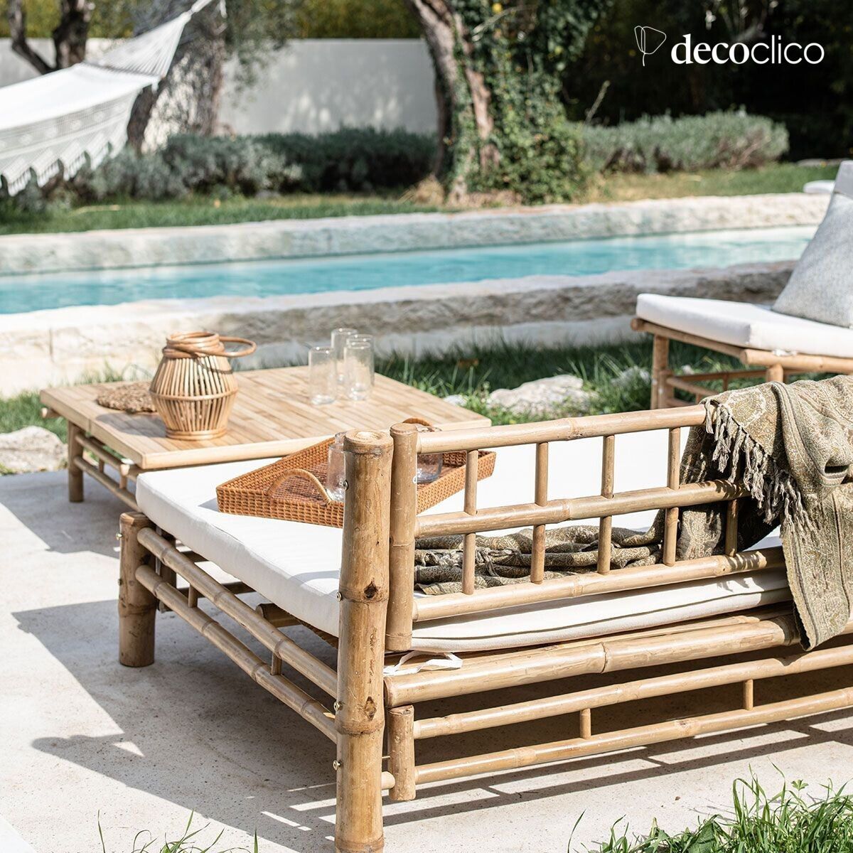 Natural bamboo garden daybed with ecru cushion, Right side Taman