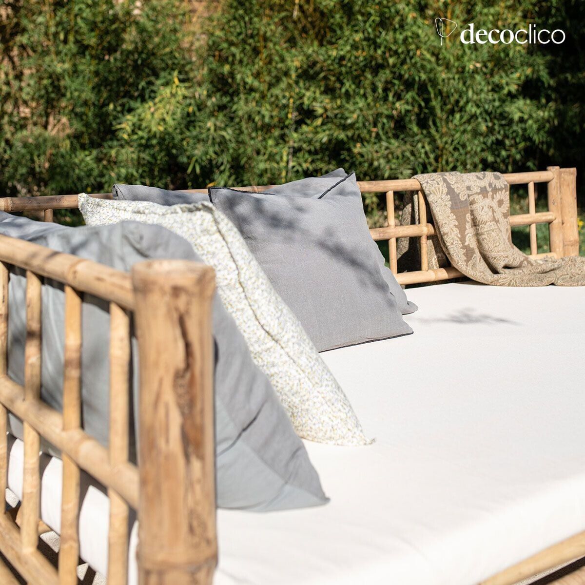 Natural bamboo garden daybed with ecru cushion, Right side Taman
