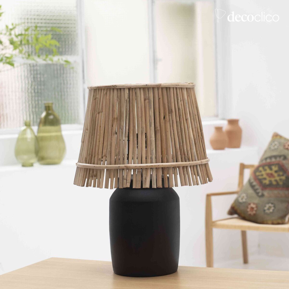 Natuurlijke rotan kap en wit metalen frame