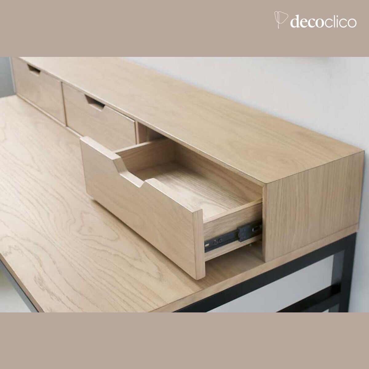 Oak veneer desk with matt black metal legs Soho