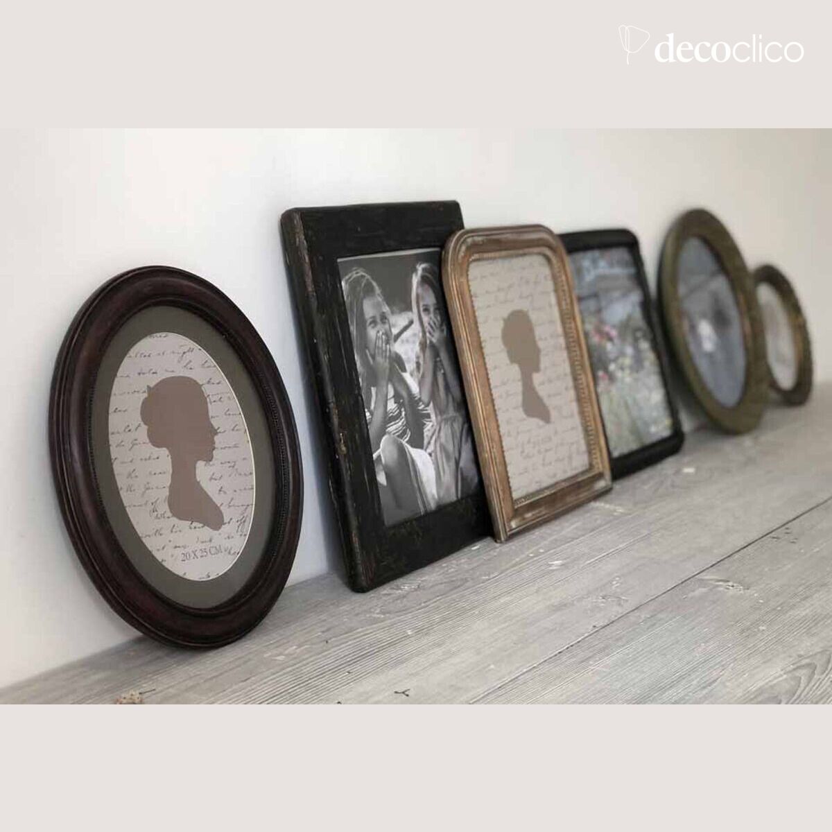 Ovale fotolijst in houtlook met parelrand 31 x 26 cm Manderley