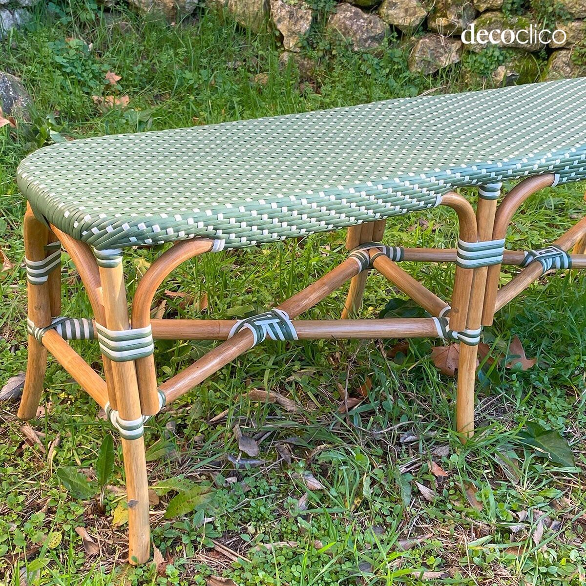 Panca da bistrot in rattan e resina intrecciata verde e bianca Belleville