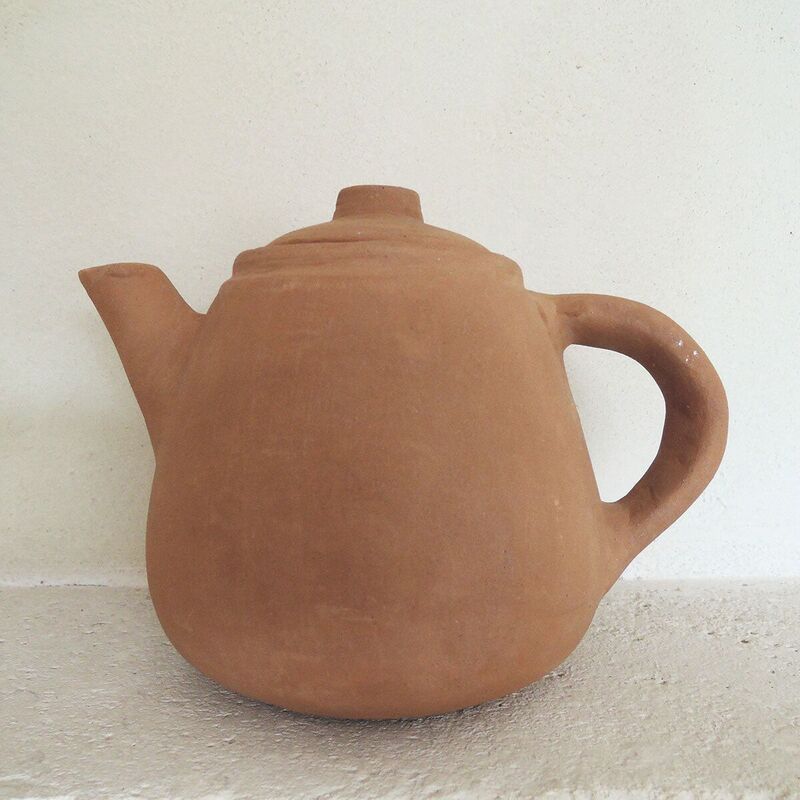 Handgemaakte terracotta theepot Petra