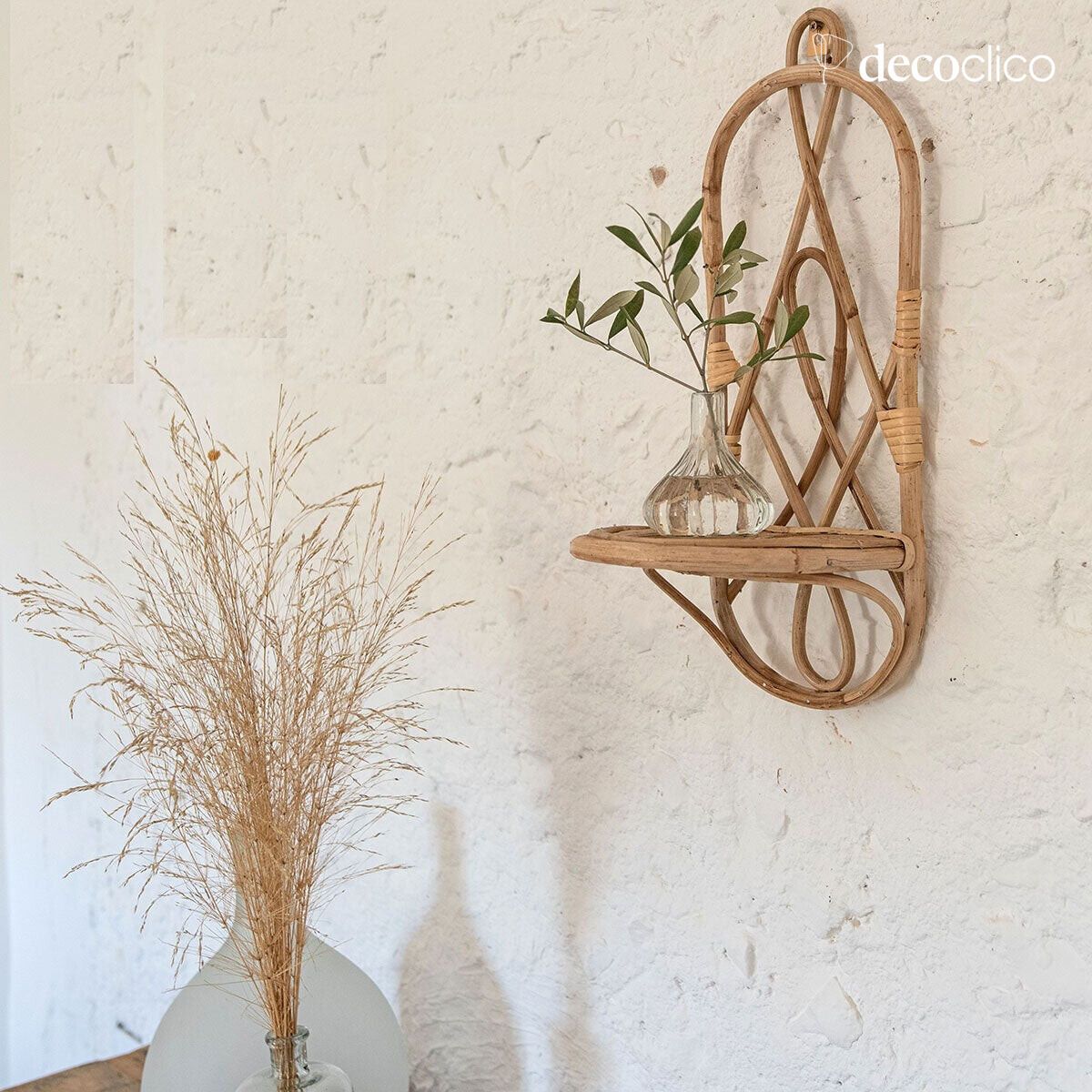 Piccolo scaffale da parete in rattan naturale