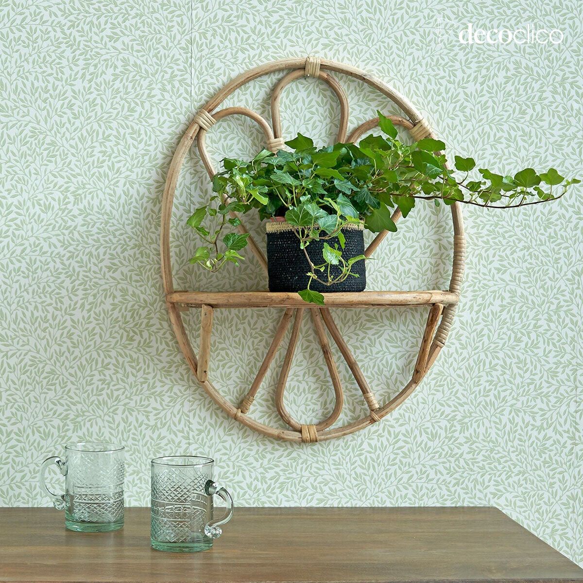 Piccolo scaffale da parete in rattan naturale