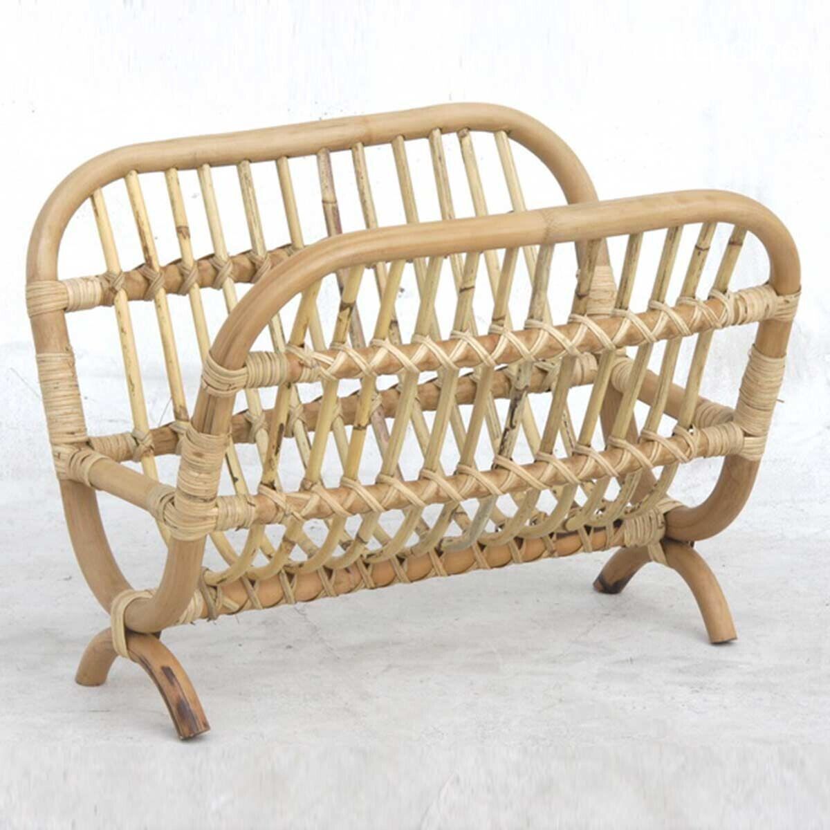 Portariviste in rattan