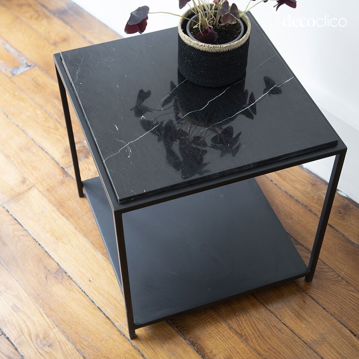 Quadratischer Beistelltisch aus italienischem schwarzem Marmor und mattschwarzem Metall Vito