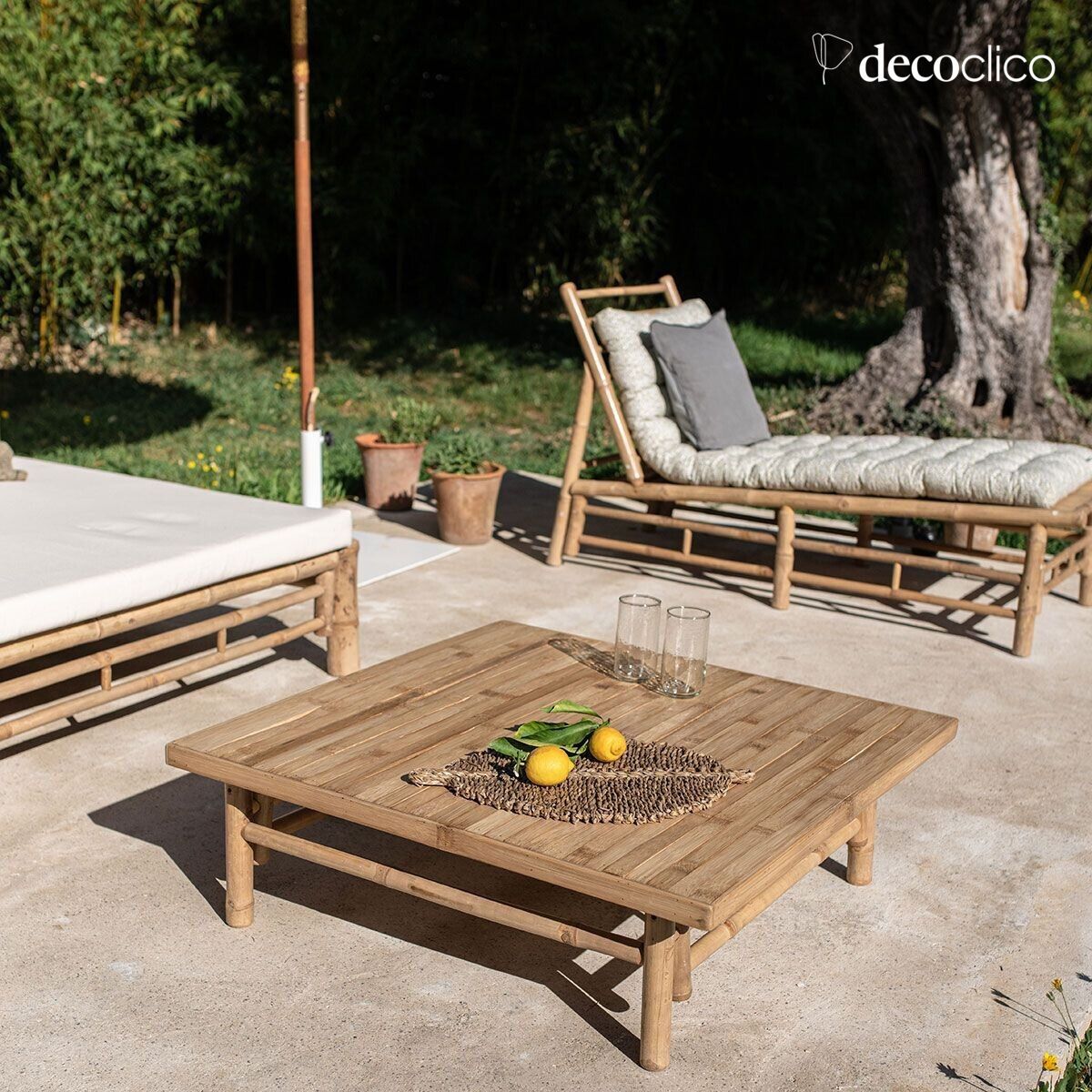 Quadratischer Couchtisch aus natürlichem Bambus Taman