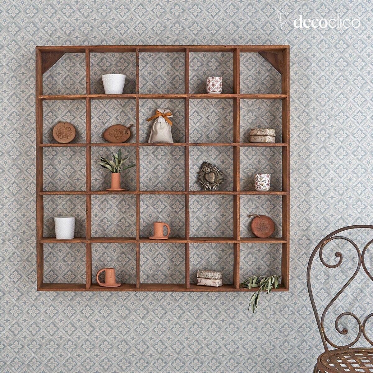 Quadratisches Regal mit mehreren Fächern aus recyceltem Holz Pamir