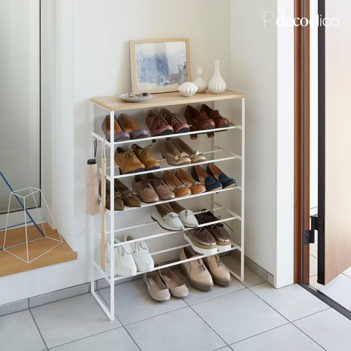 Rangement à chaussures 6 niveaux en acier blanc et bois couleur naturelle Tower