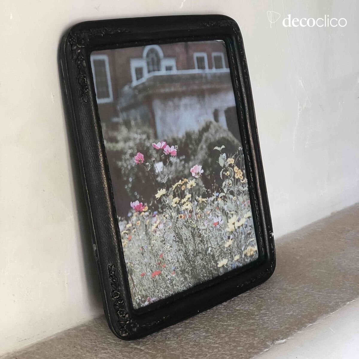 Rechteckiger Fotorahmen schwarz matt Relief mit Patina Girlande 30 x 25 cm Man