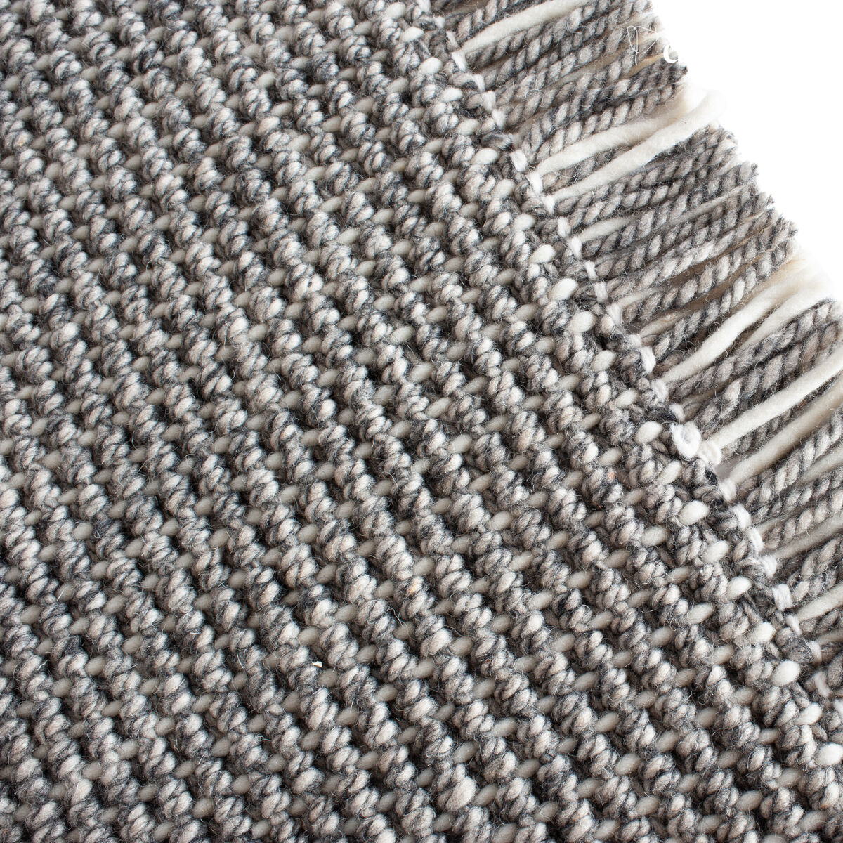 Rectangular mat in hand-woven ecru and gray braided wool, 200 x 300 cm Mickey