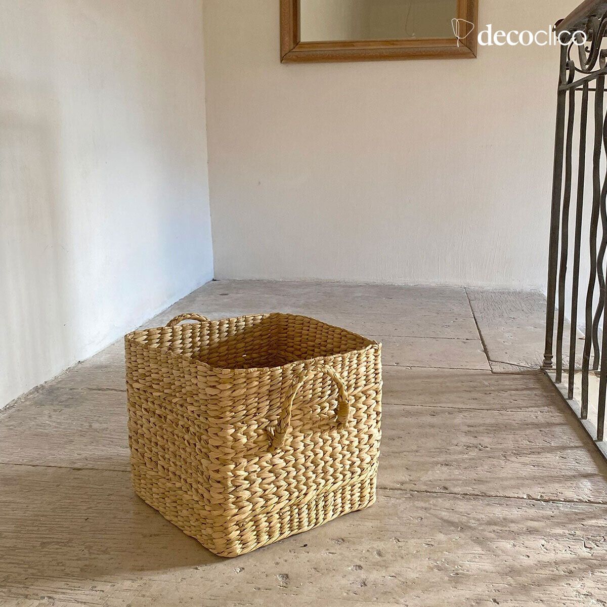 Rectangular square basket made of water hyacinth Céleste