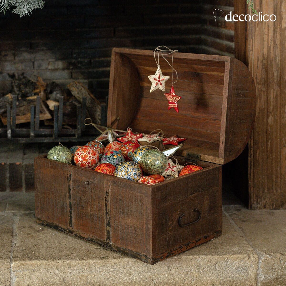 Recycled wooden chest Pamir