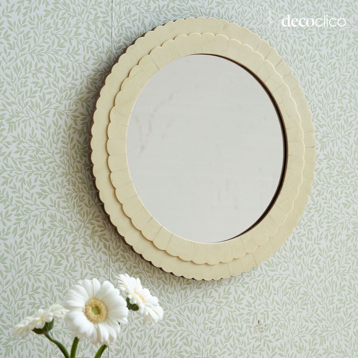 Round mirror with petals, ivory effect (resin) Manali