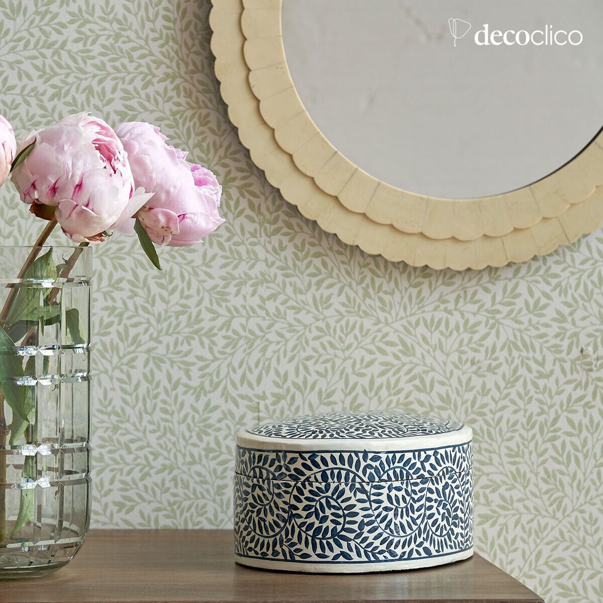 Round mirror with petals, ivory effect (resin) Manali