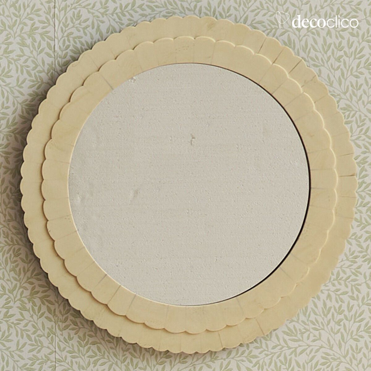 Round mirror with petals, ivory effect (resin) Manali