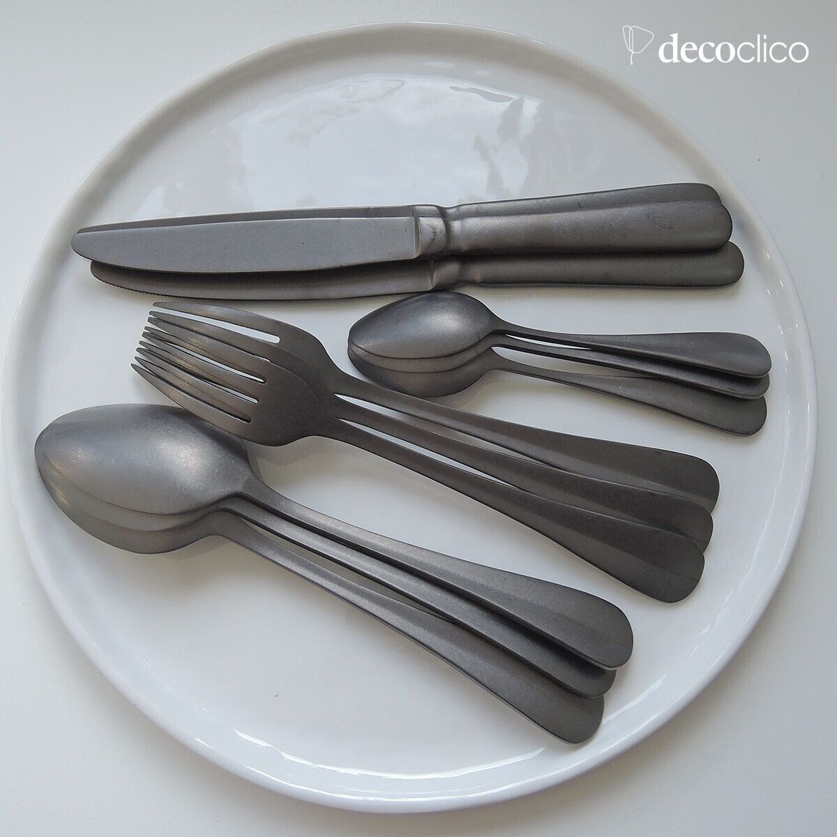 Servizio da tavola 16 coperti in acciaio inox nero spazzolato