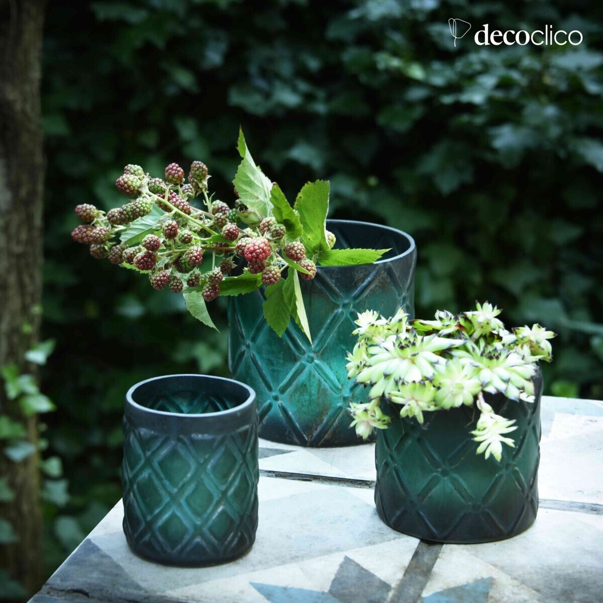 Set aus 3 Windlichtern aus grün graviertem Milchglas