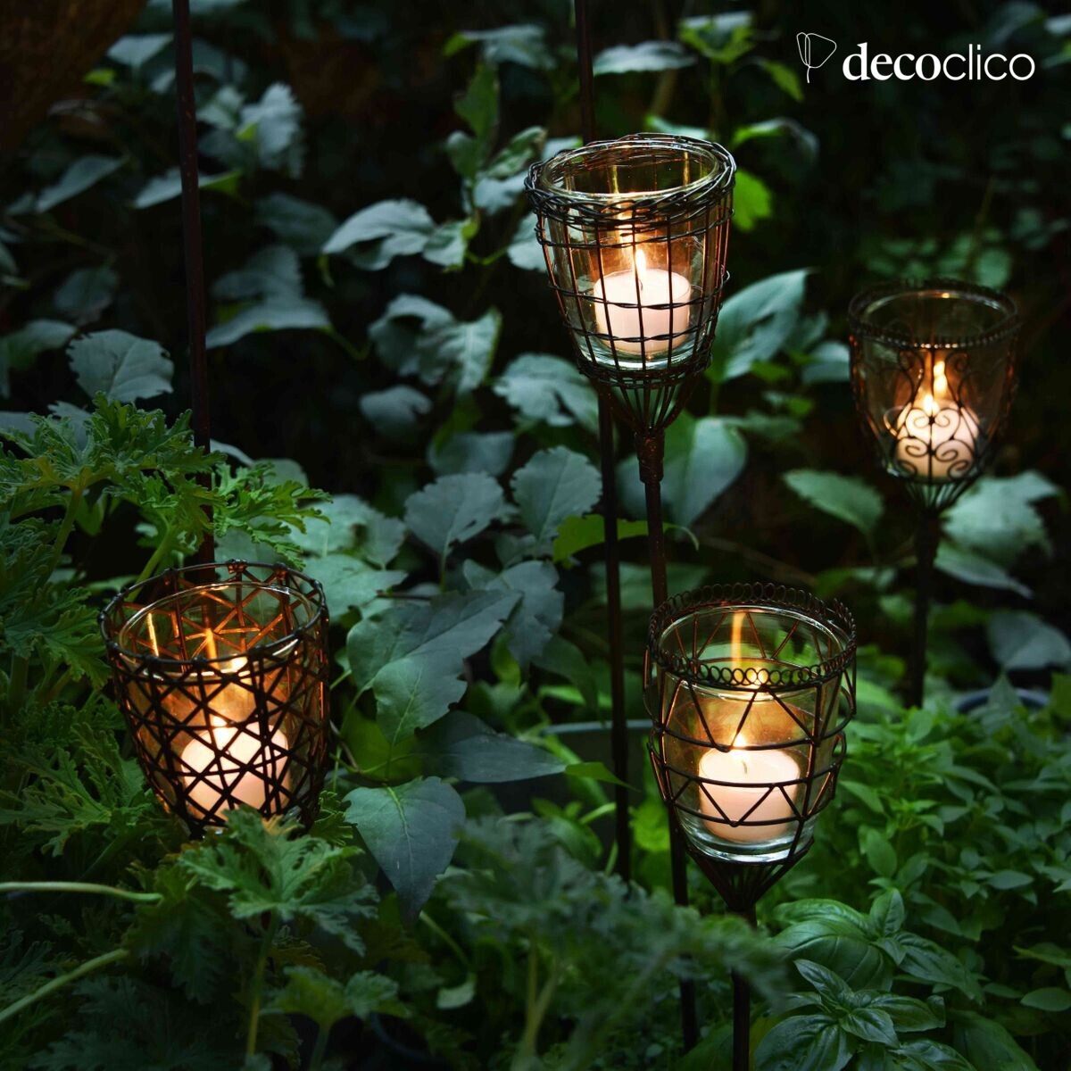 Set aus 6 Teelichthaltern aus gealtertem Metall zum Einstecken