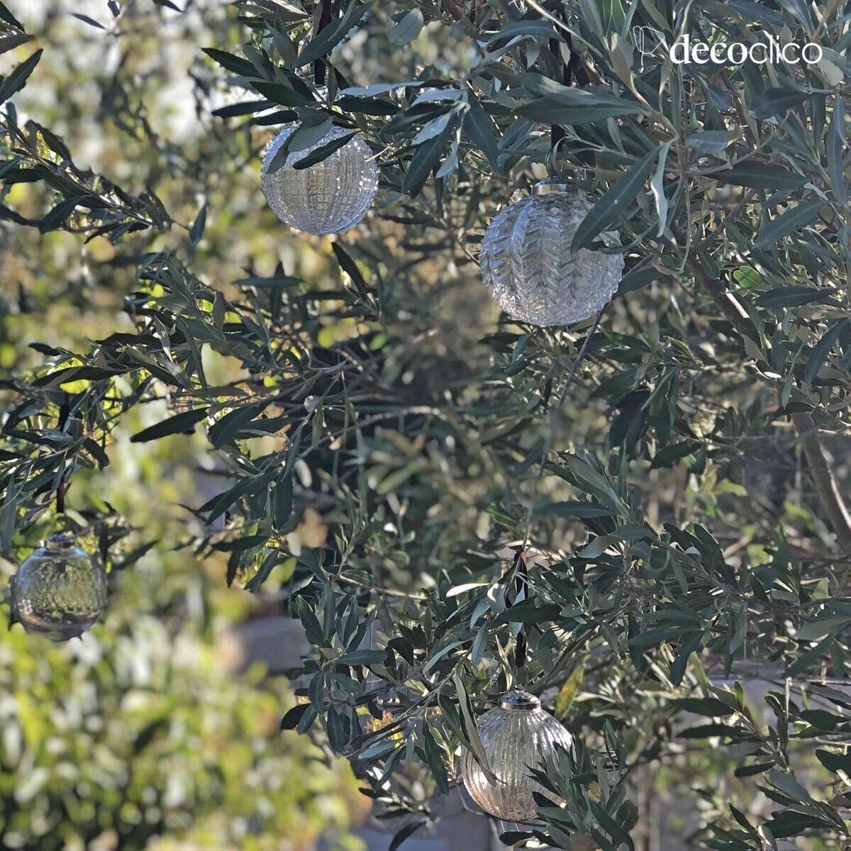 Set de 4 bolas de Navidad de cristal transparente con cordón de terciopelo