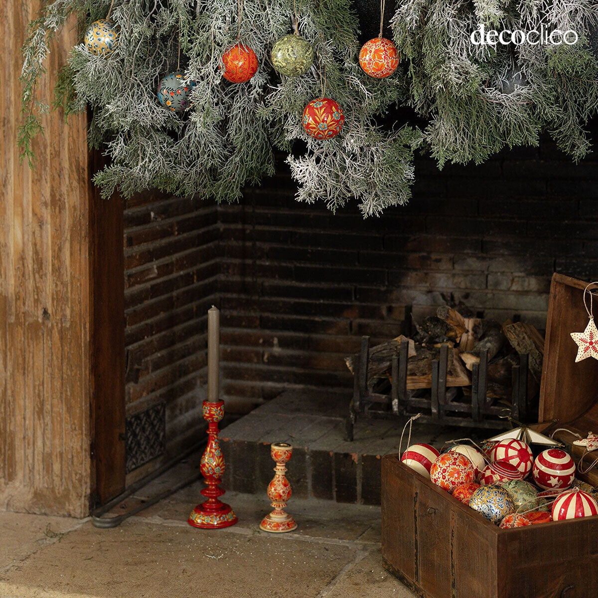 Set de 6 boules de Noël en papier mâché motif fleuri