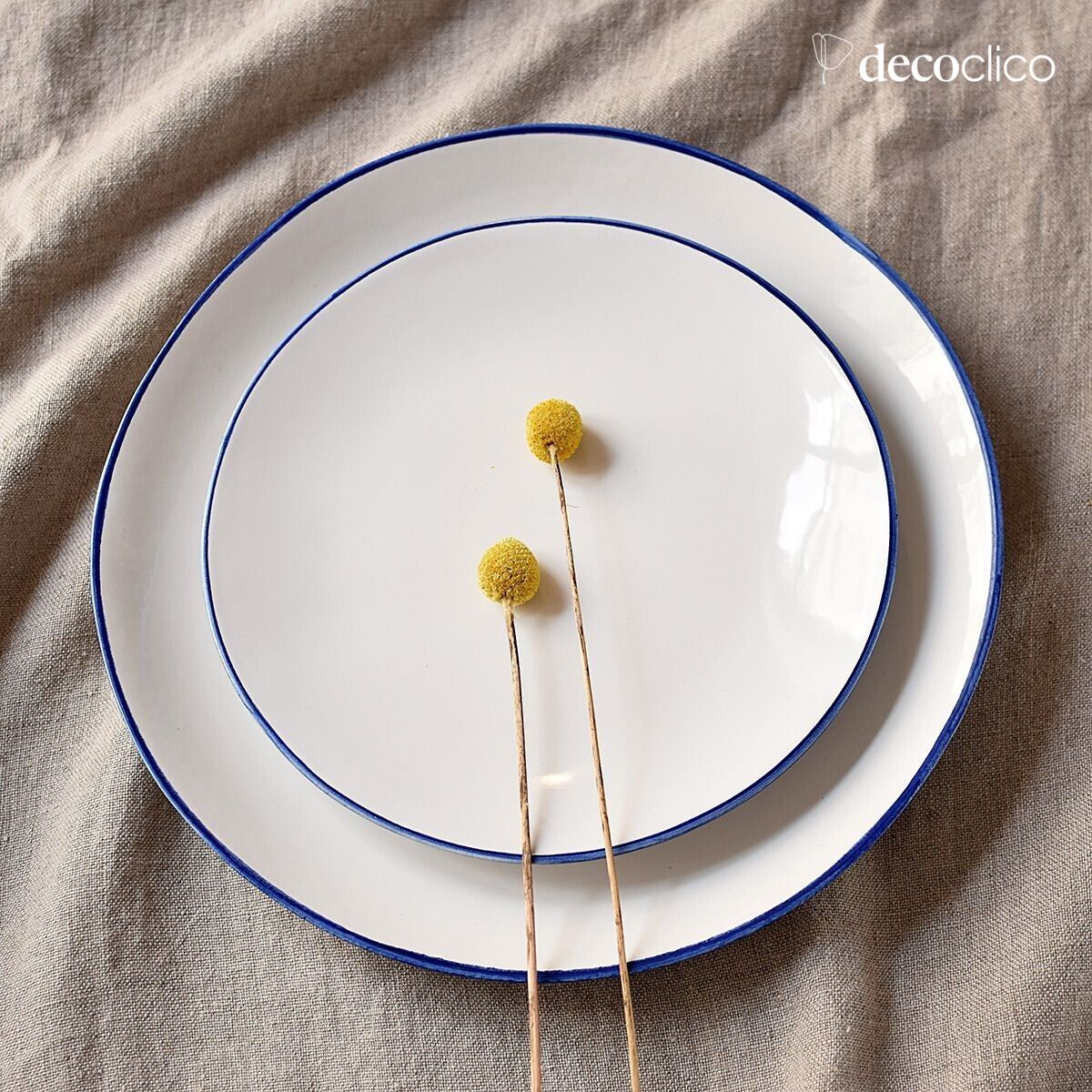 Set di 4 piatti piani in ceramica bianca con bordo blu  Baltique