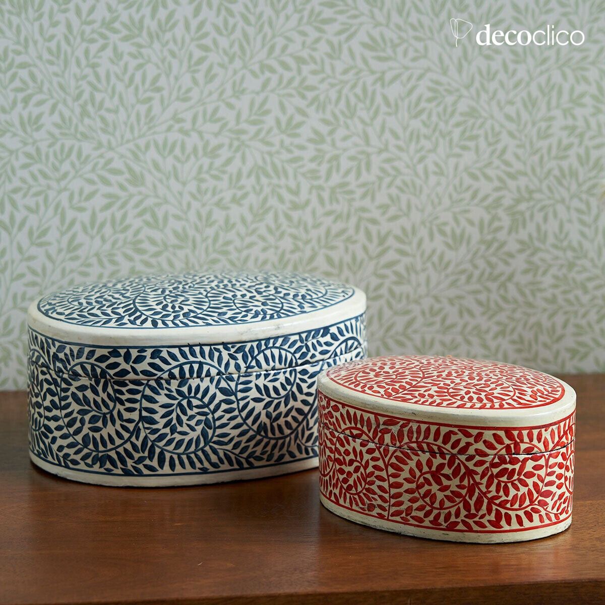 Set of 2 oval papier-mâché boxes